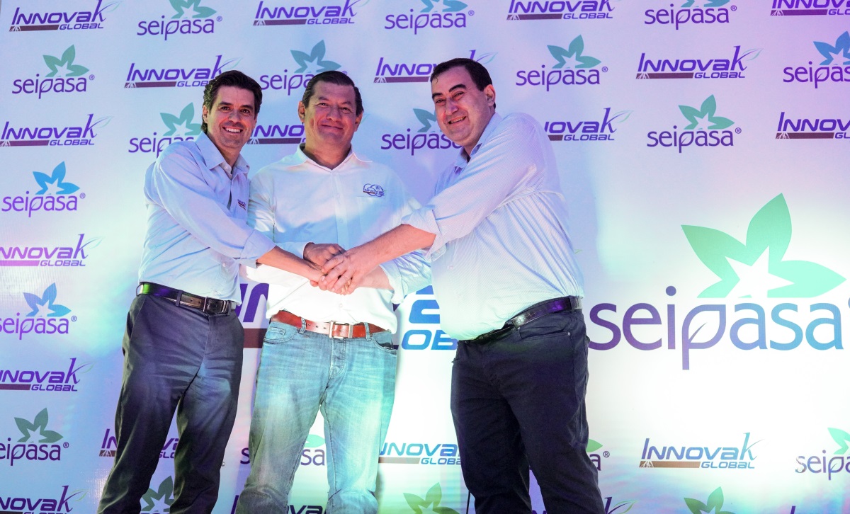 Seipasa signs a strategic alliance with Innovak Global for crop protection in México